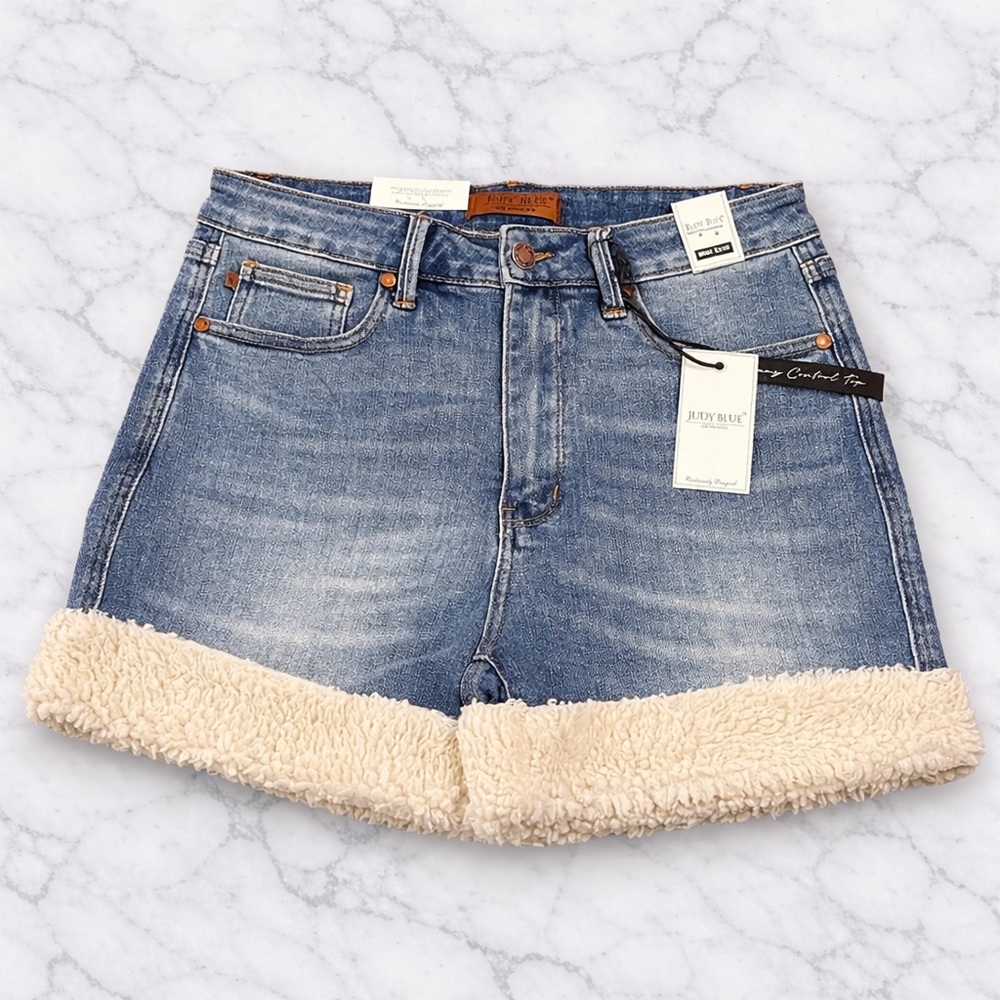 Judy Blue Sherpa Hem Denim Shorts NWT High Rise Cozy Boutique M L